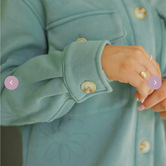 Shacket - Picture 4 of 8